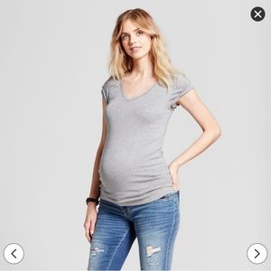 ✨Host Pick✨Maternity T-shirt (3 FOR 20$)
